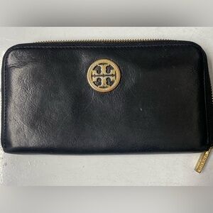 Tory Burch Carson Zip Continental Wallet Black